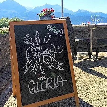 Gloria